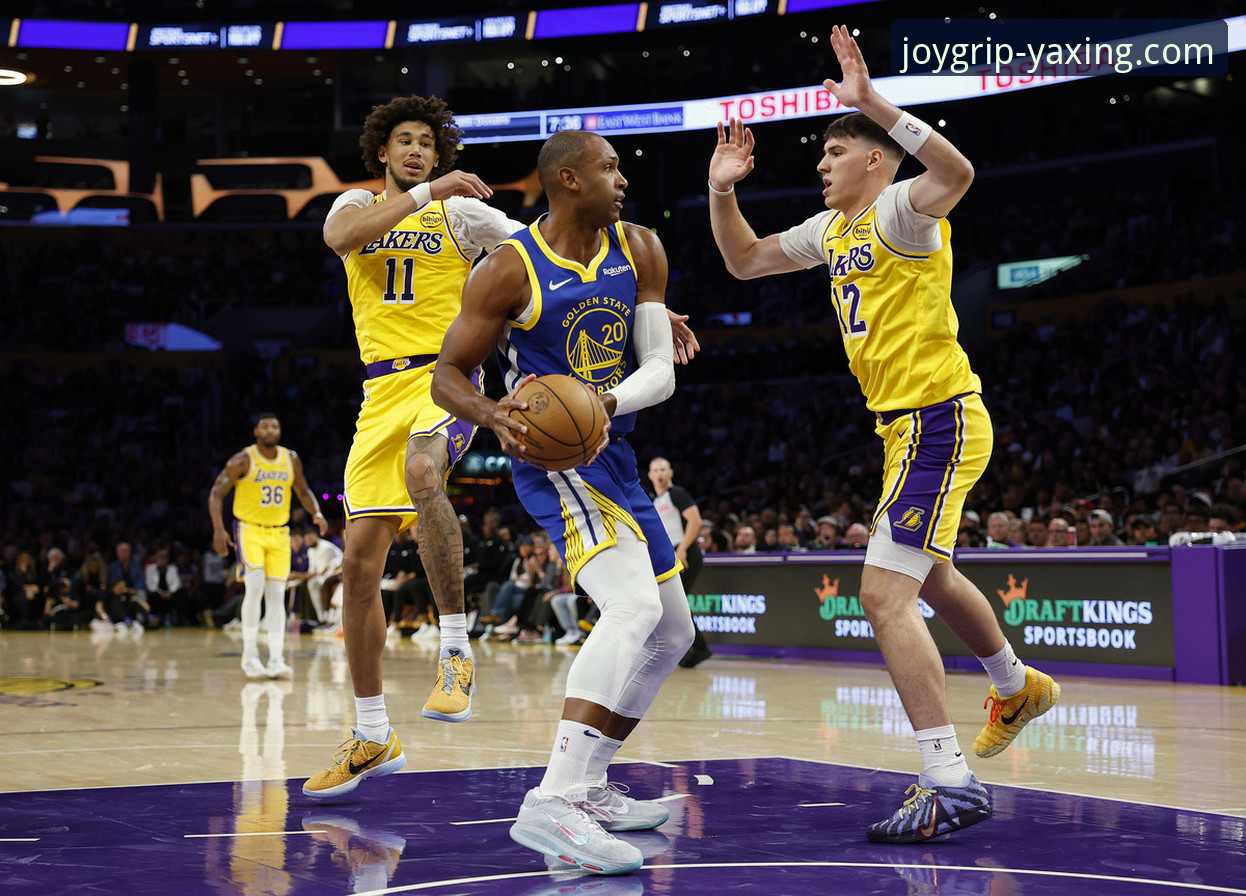 亚星娱乐平台体育赛事直播体验深度评测：以湖人vs步行者焦点战为例